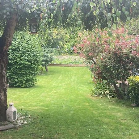 Duplex Parapluies De Cherbourg Netflix Parking Dış mekan fotoğraf