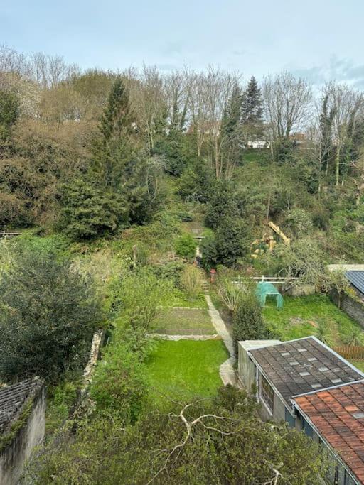 Duplex Parapluies De Cherbourg Netflix Parking Dış mekan fotoğraf