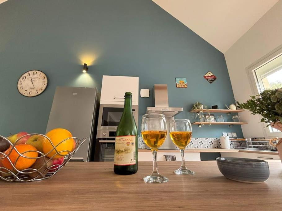 Duplex Parapluies De Cherbourg Netflix Parking Dış mekan fotoğraf