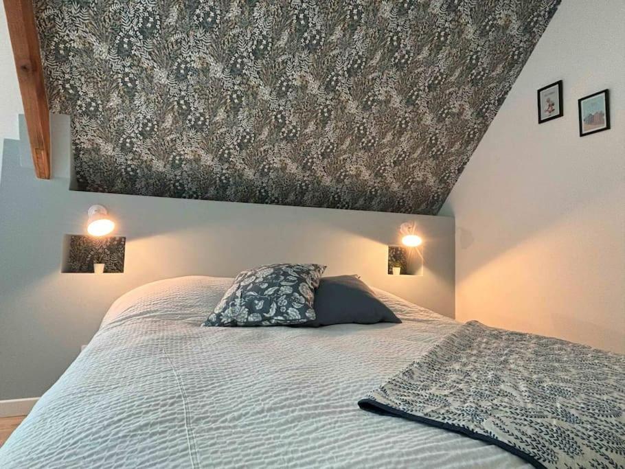 Duplex Parapluies De Cherbourg Netflix Parking Dış mekan fotoğraf